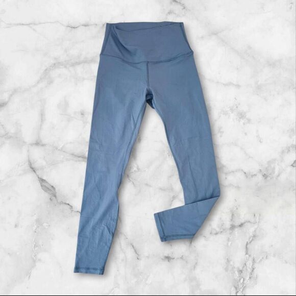 Lululemon Size 4 Blue High Rise Aligns 25" - Picture 2 of 3